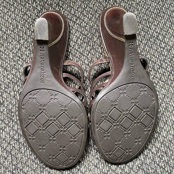 Naturalizer Brown Sandals - size 6.5 - Picture 3 of 10